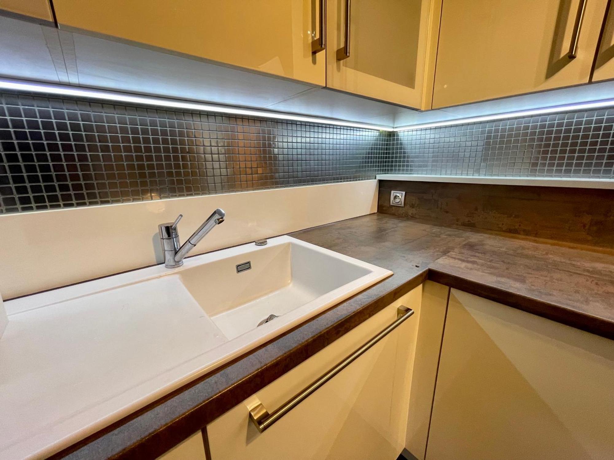 Wunderschoenes 2 Zimmer Apartment Zentrum Goldstadt Пфорцхайм Экстерьер фото